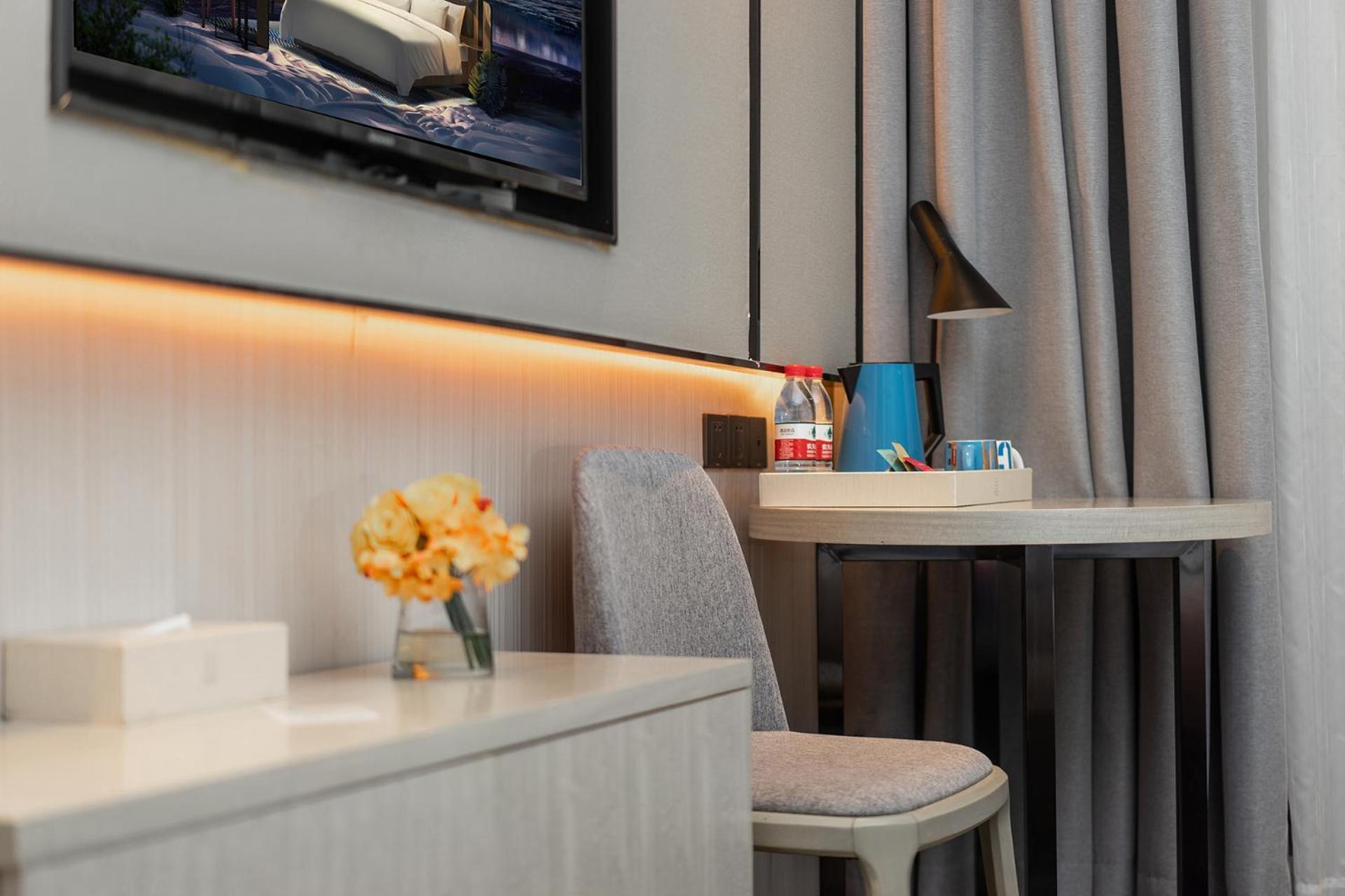 Echarm International Hotel Canton Tower Pazhou Convention And Exhibition Center Lujiang Subway Metro Branch - Free Shuttle Bus To Canton Fair Complex During Canton Fair Period Екстериор снимка