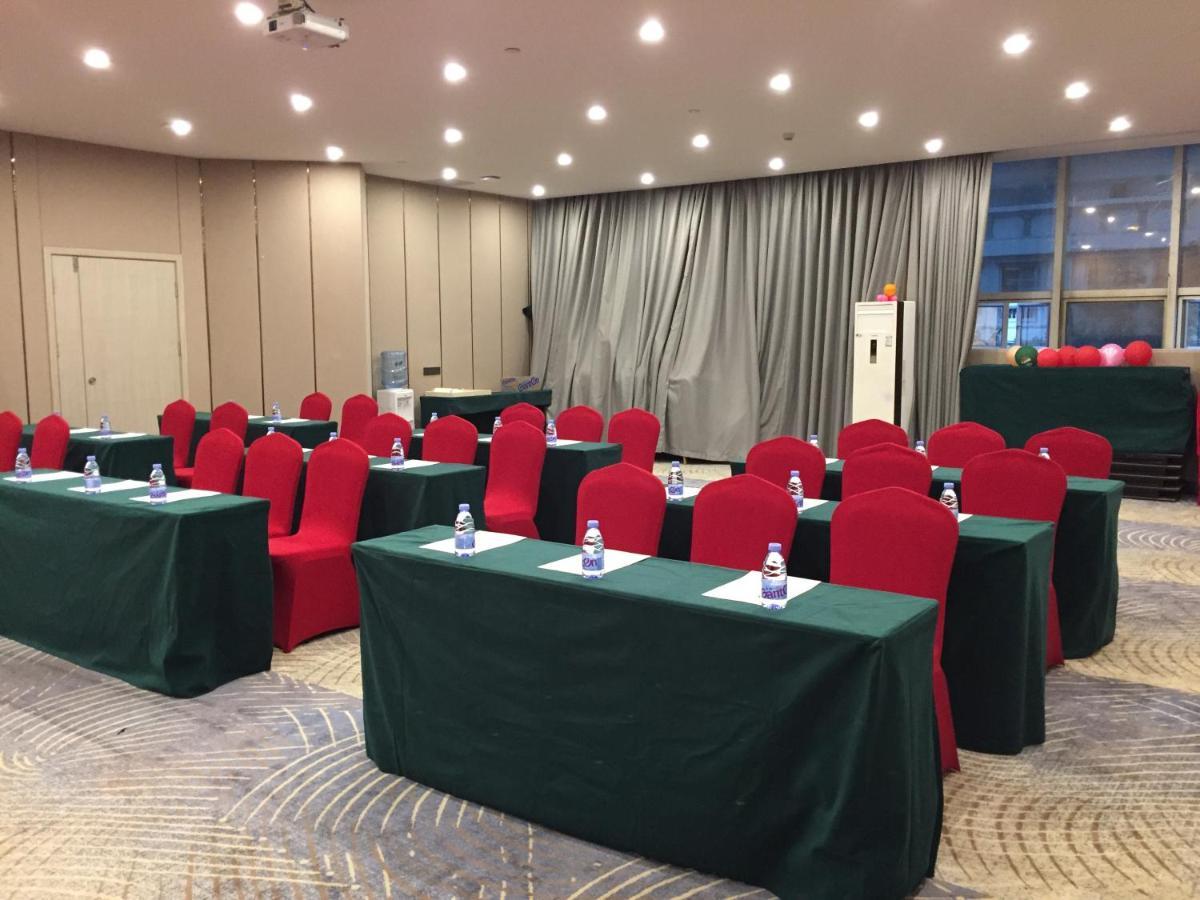 Echarm International Hotel Canton Tower Pazhou Convention And Exhibition Center Lujiang Subway Metro Branch - Free Shuttle Bus To Canton Fair Complex During Canton Fair Period Екстериор снимка